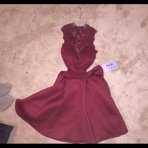 maroon women’s size 8 dress